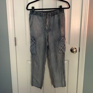 Raw Hem Lightwash Front Zip Plaid Pocket Lightweight Denim Jogger